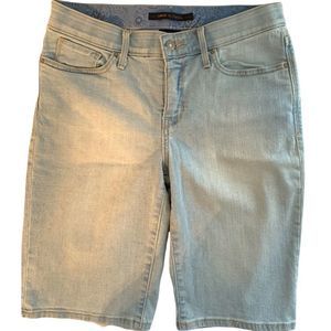 Levi’s The Original Jean 525 Perfect Waist Light Wash Jean Shorts 6 (E-009)